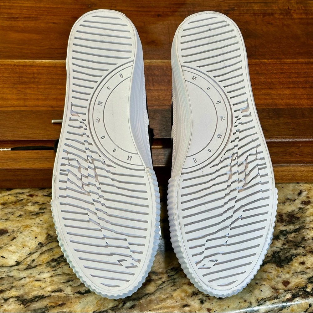 MCQ Alexander McQueen Swallow Cap Toe Sneakers - Picture 8 of 10